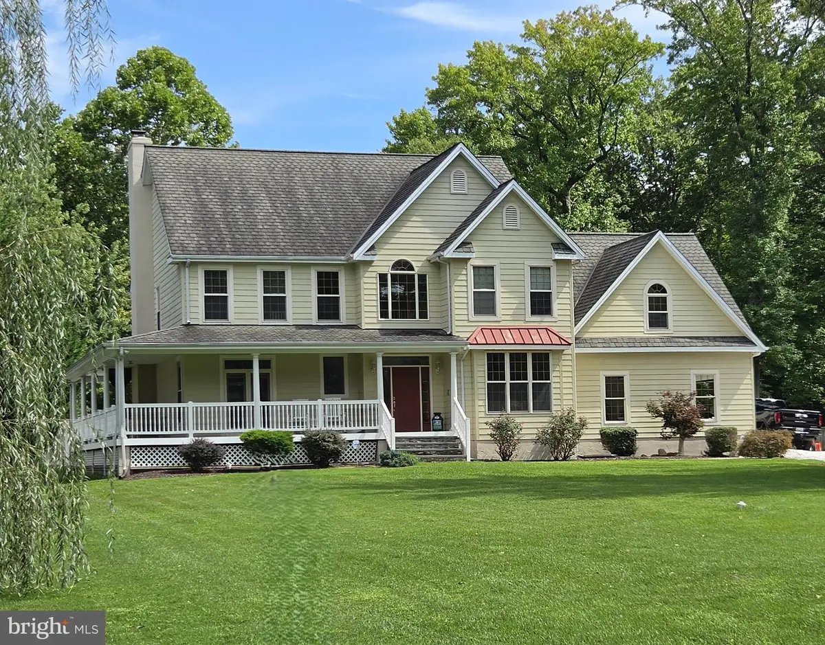 2105 Holly Neck Rd, Baltimore, MD 21221 - #1
