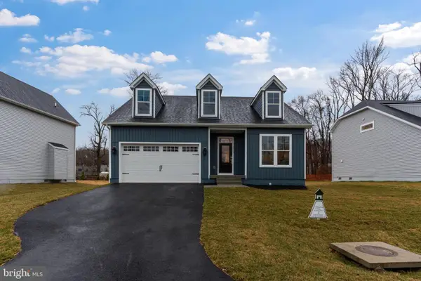 2032 William Ave, ESSEX, MD 21221