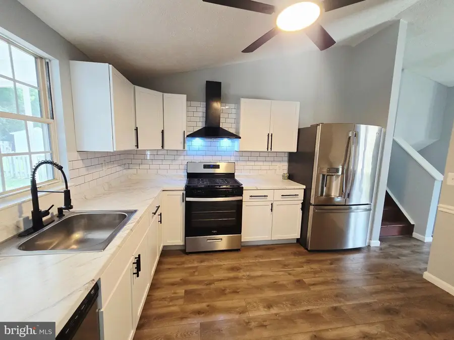 79 Yew Rd, Essex, MD 21221 - #3