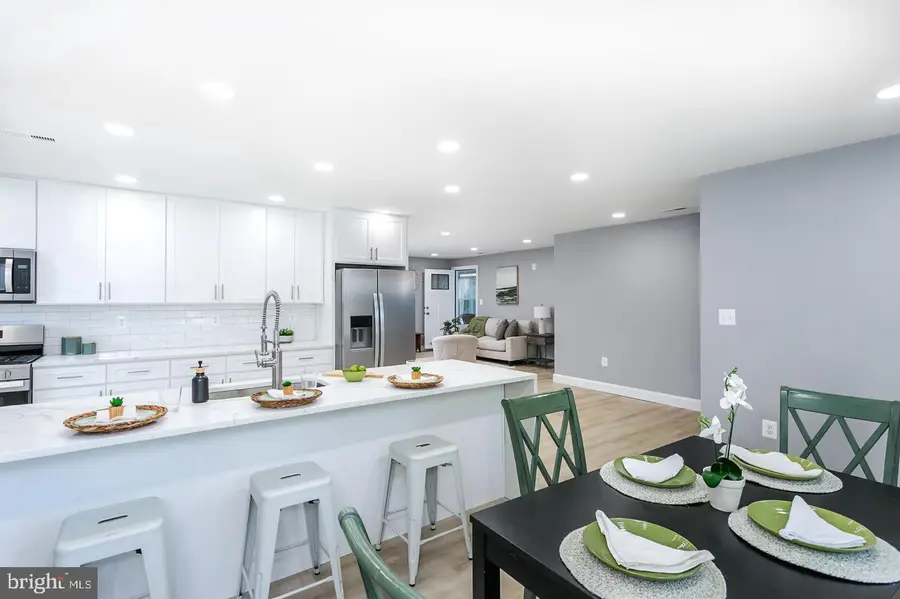 921 Homberg Ave, Essex, MD 21221 - #3