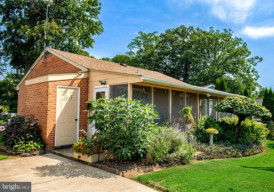 1217 Shore Rd, Middle River, MD 21220 - #3