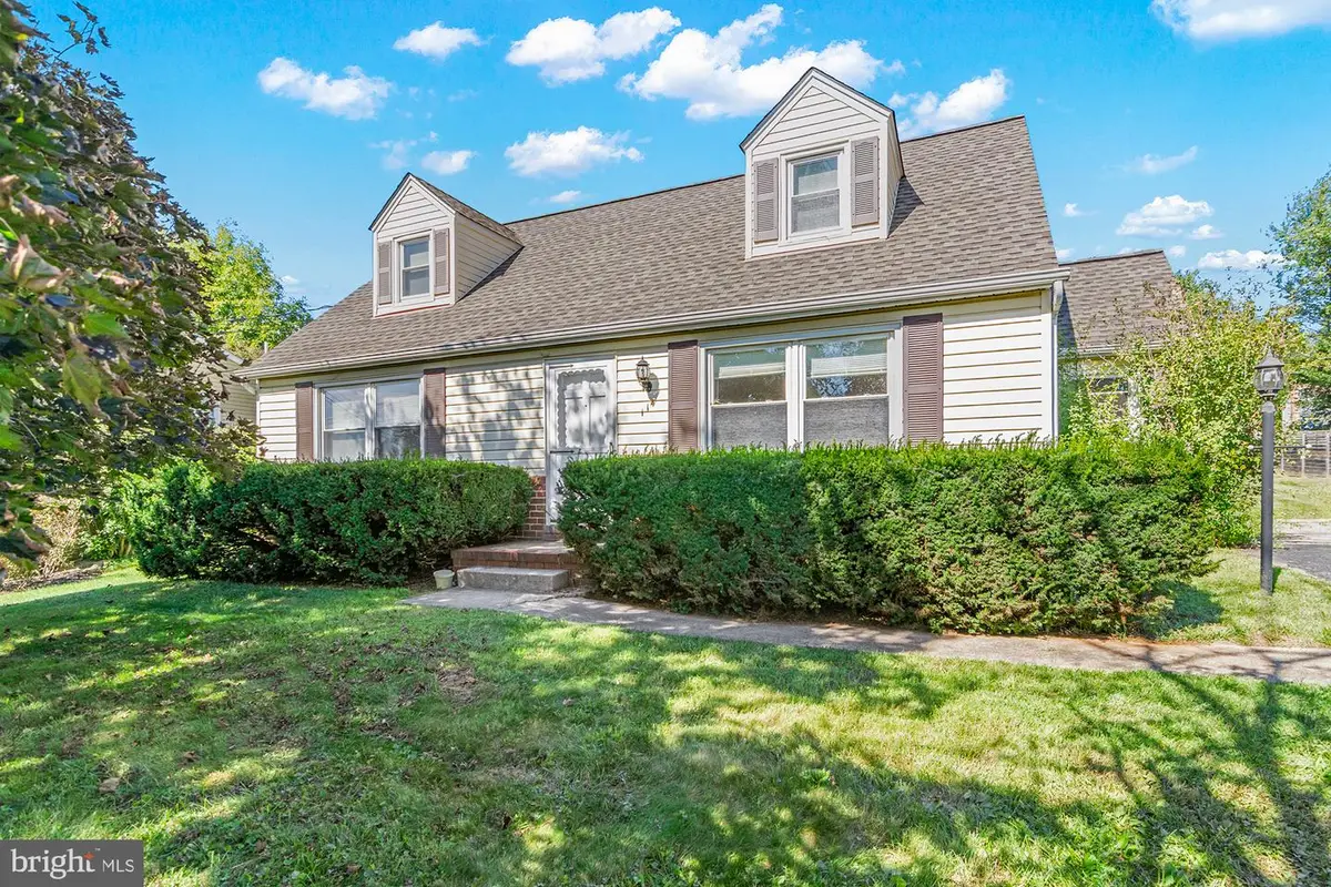 114 Warren Rd, Cockeysville, MD 21030 - #1