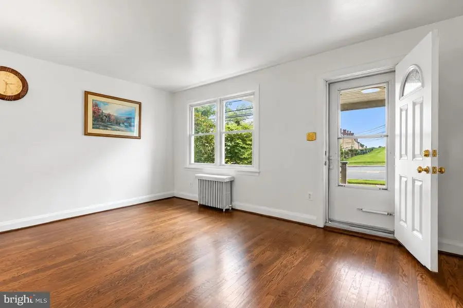 921 Maiden Choice Ln, Baltimore, MD 21229 - #3