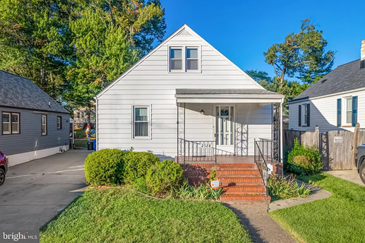 2528 Hillcrest Ave, Parkville, MD 21234 - #1
