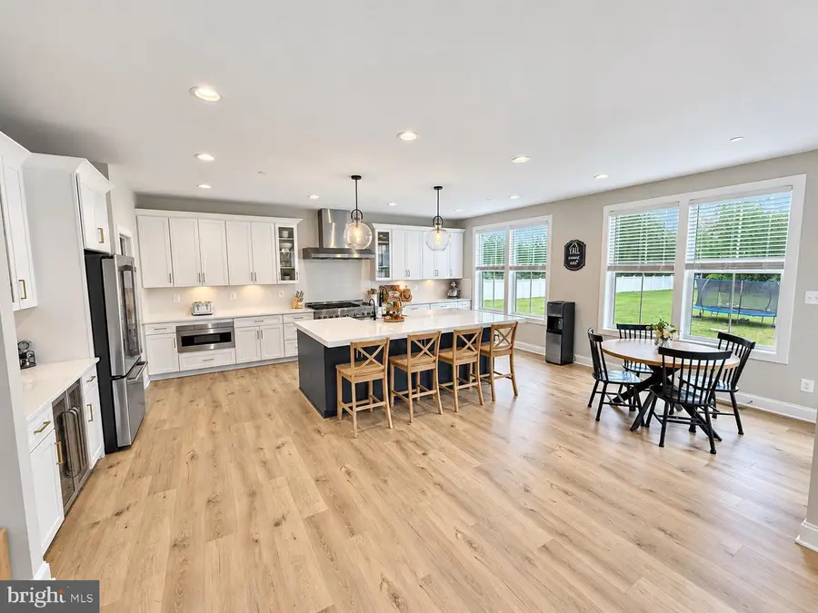 12115 Manor Rd, Glen Arm, MD 21057 - #3