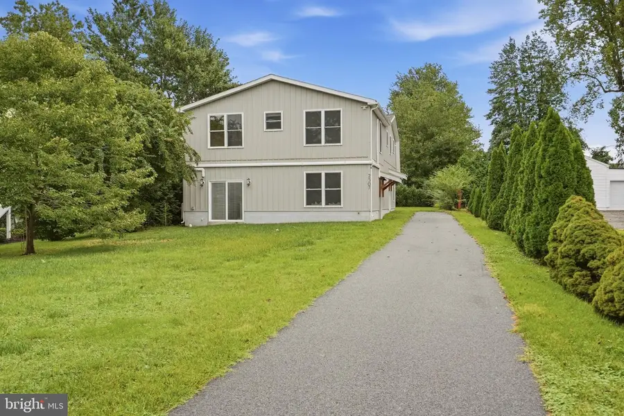 2507 Island View Rd, Essex, MD 21221 - #2