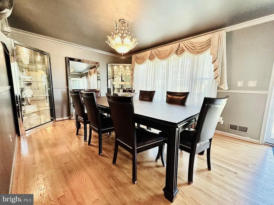 7025 Dogwood Rd, Windsor Mill, MD 21244 - #3