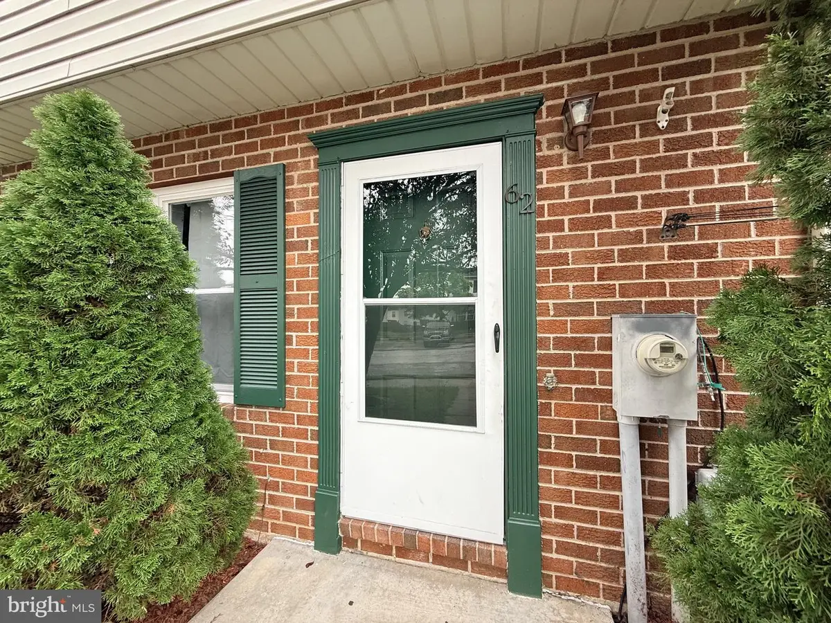 62 Chelmsford Ct, Middle River, MD 21220 - #1