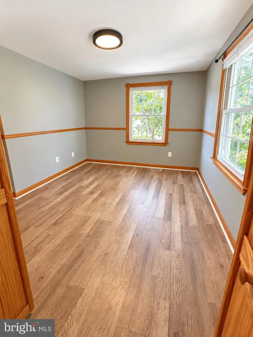 19 Mitnick Ct, Nottingham, MD 21236 - #3