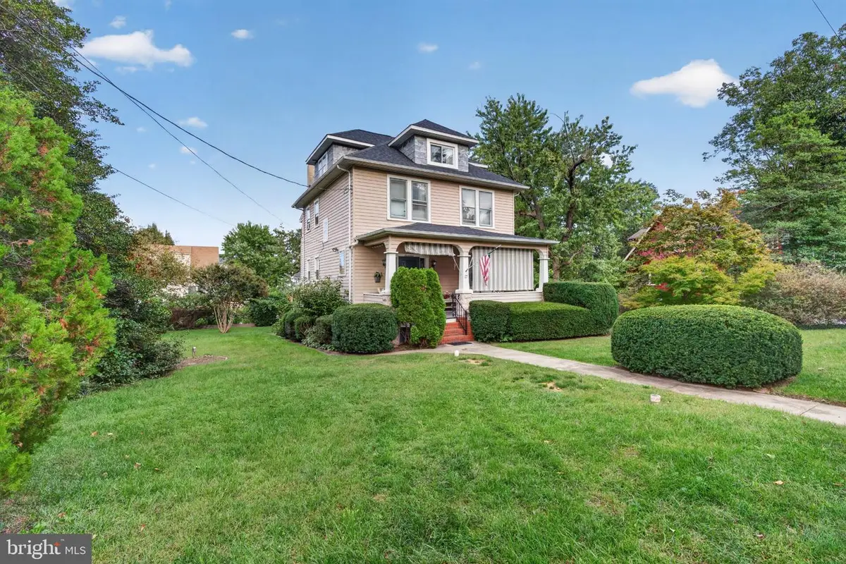 17 Delrey Ave, Catonsville, MD 21228 - #1