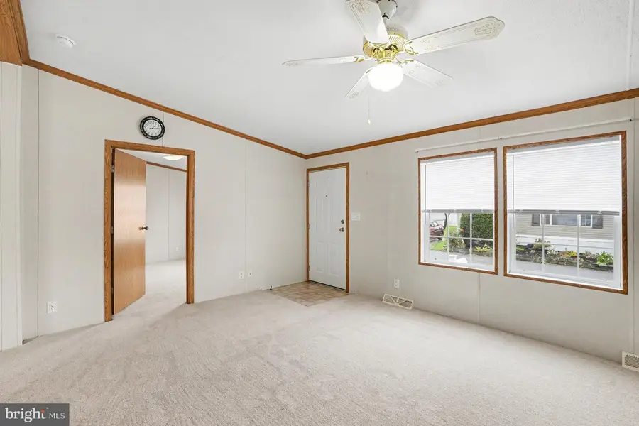 3208 Gentian Ln, Middle River, MD 21220 - #2