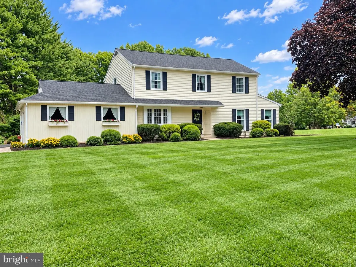 111 Nob Hill Park Dr, Reisterstown, MD 21136 - #1