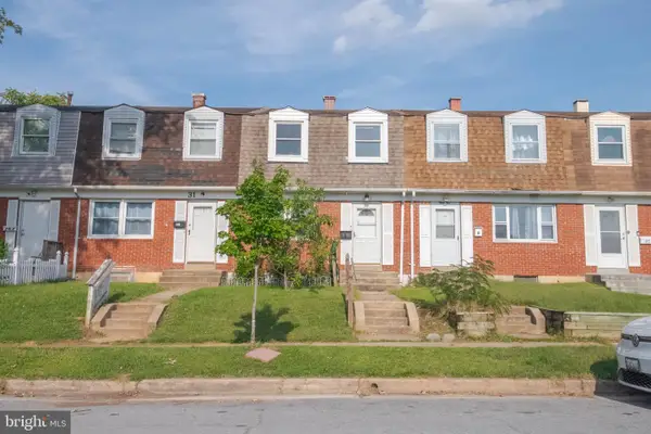 33 Bladen Rd, ESSEX, MD 21221
