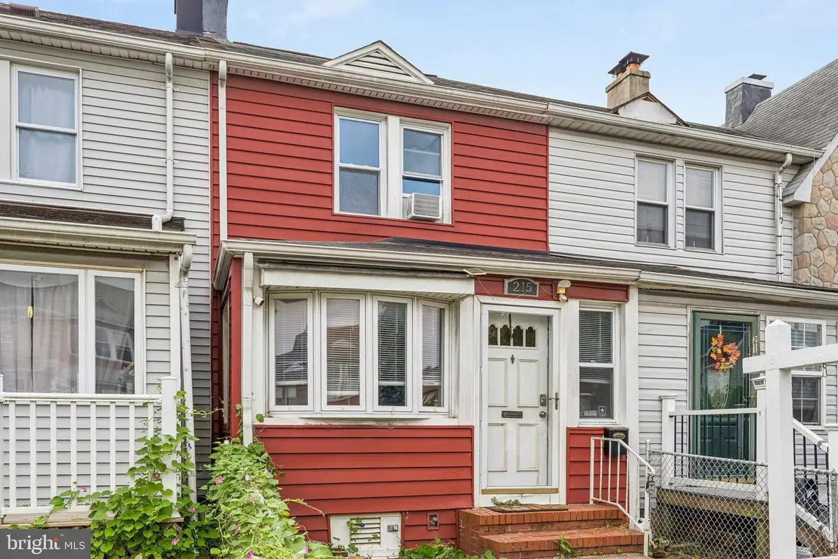 215 Saint Helena Ave, Dundalk, MD 21222 - #1