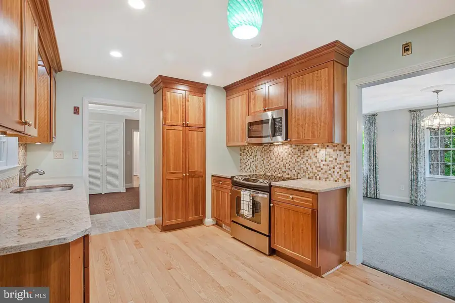 42 Sherwood Rd, Cockeysville, MD 21030 - #3