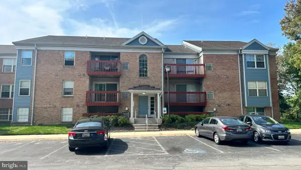 10 Cloverwood Ct #204, ESSEX, MD 21221