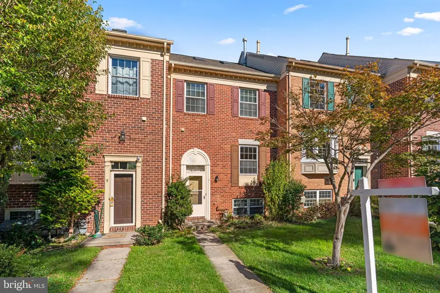 7 Valley Crossing Cir, Cockeysville, MD 21030 - #2