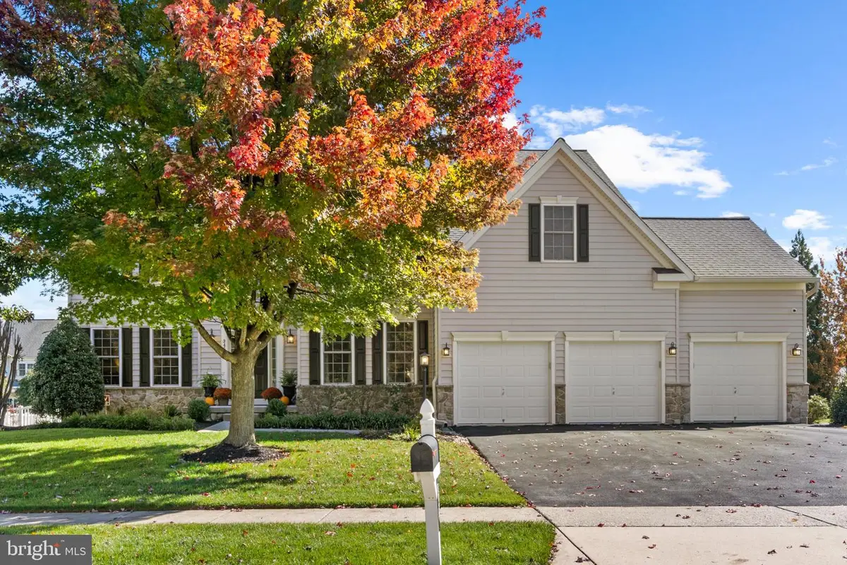 345 Chamborley Dr, Reisterstown, MD 21136 - #1