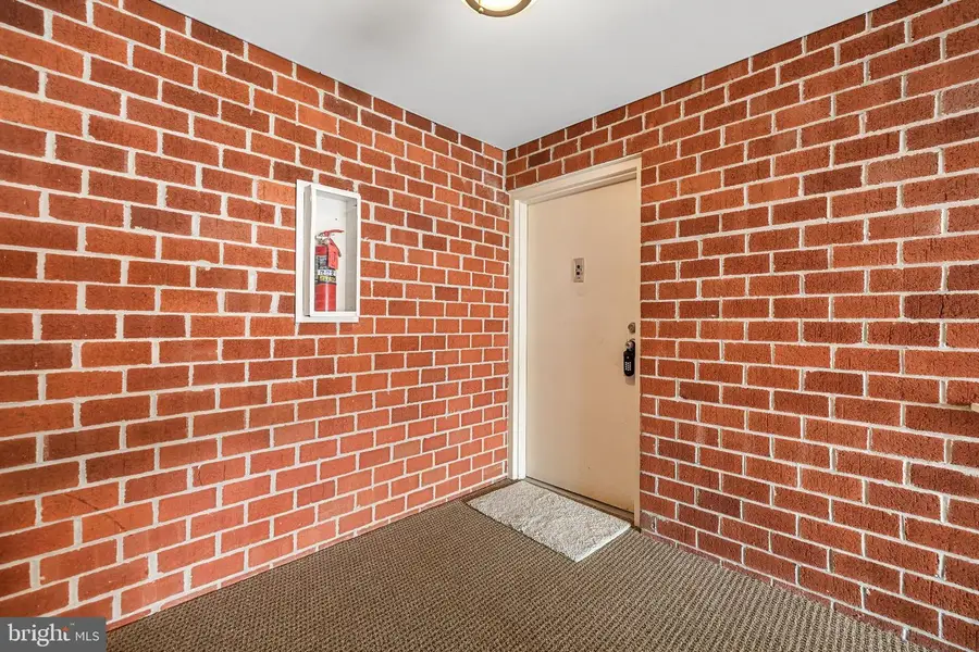 7 Gandson Ct #302, Lutherville Timonium, MD 21093 - #2