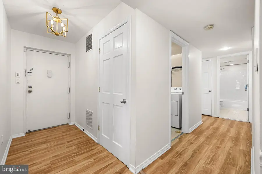 7 Gandson Ct #302, Lutherville Timonium, MD 21093 - #3