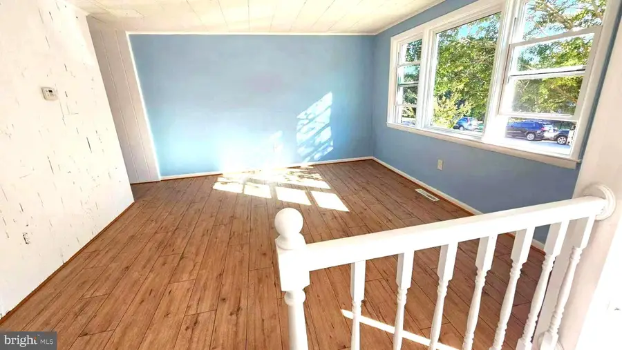 1006 Circle Dr, Baltimore, MD 21227 - #3