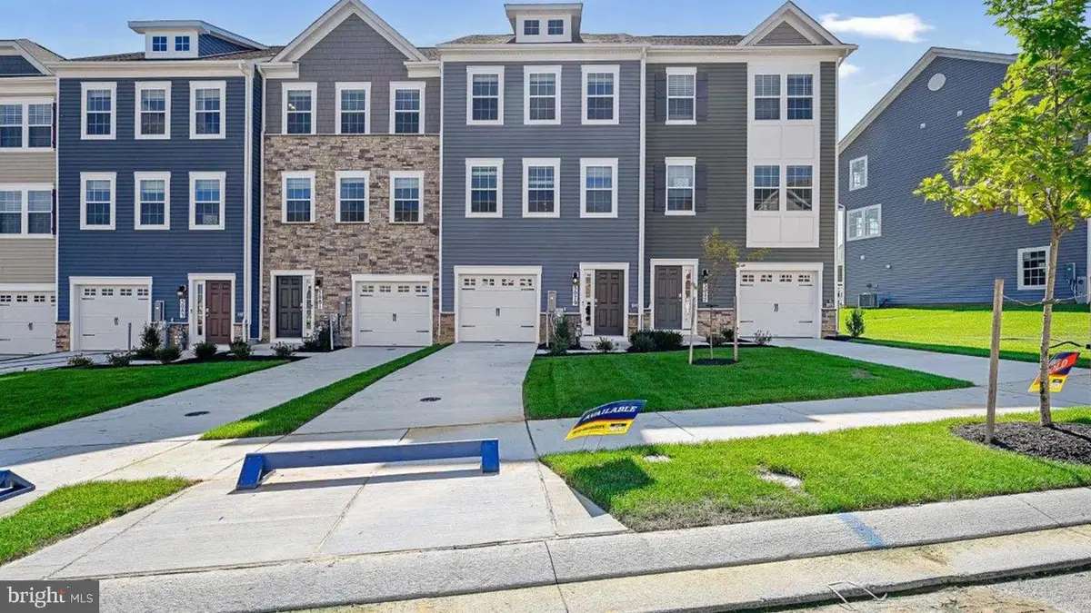 5005 Silver Oak Dr, Rosedale, MD 21237 - #1