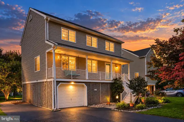121 Mariners Point Dr, MIDDLE RIVER, MD 21220