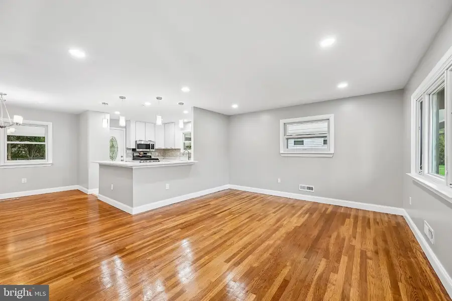 701 Crosby Rd, Catonsville, MD 21228 - #3