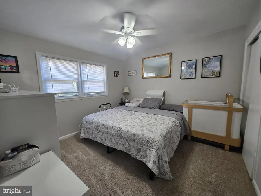 1529 Hopewell Ave, Essex, MD 21221 - #3