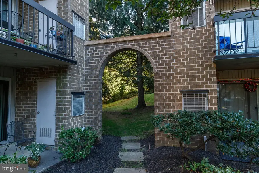 9 Glenamoy Rd #301, Lutherville Timonium, MD 21093 - #2