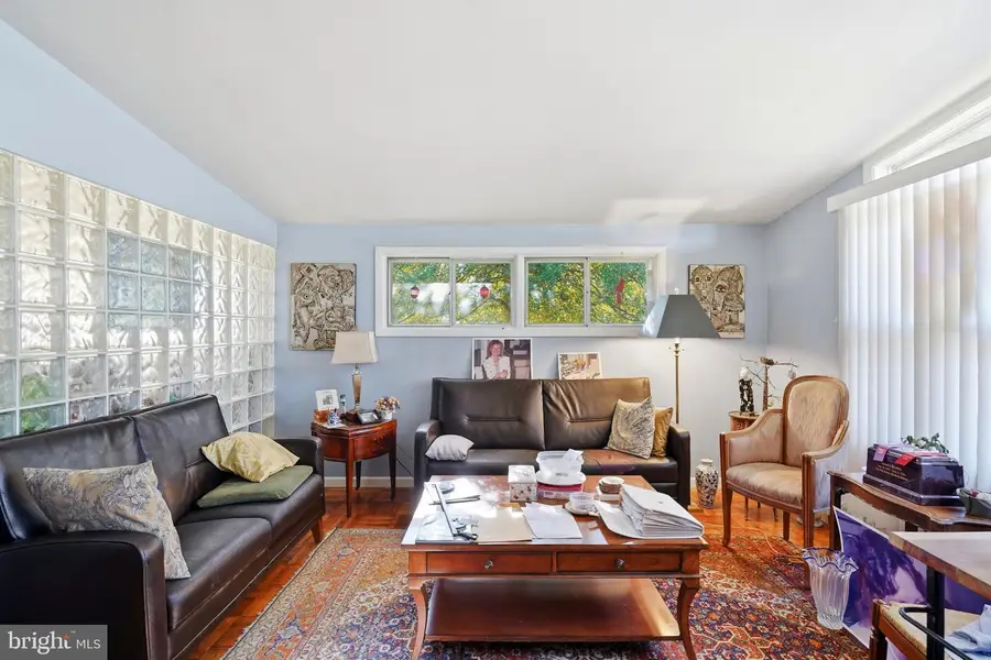 6104 Sunny Ln, Baltimore, MD 21207 - #2