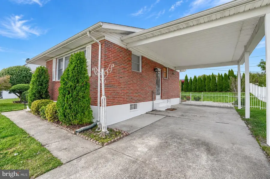 4118 Loch Lomond Dr, Nottingham, MD 21236 - #3