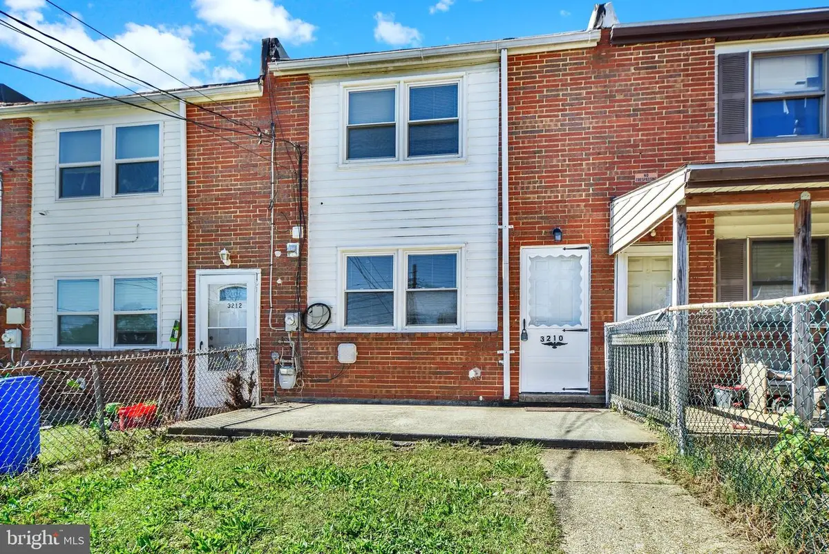 3210 Tartarian Ct, Halethorpe, MD 21227 - #1