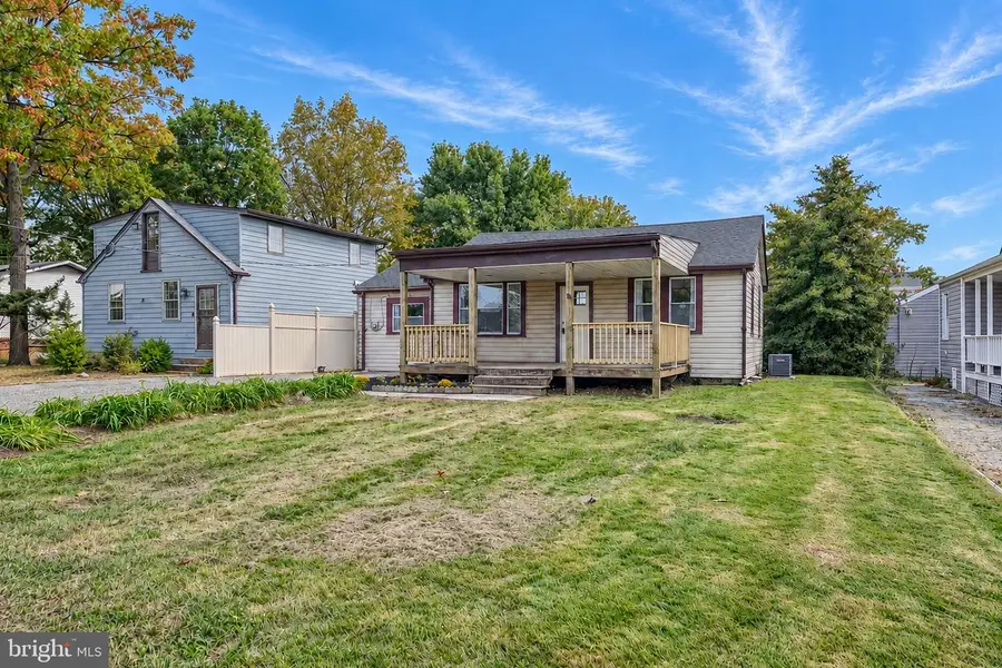 8215 Beach Dr, Baltimore, MD 21222 - #3