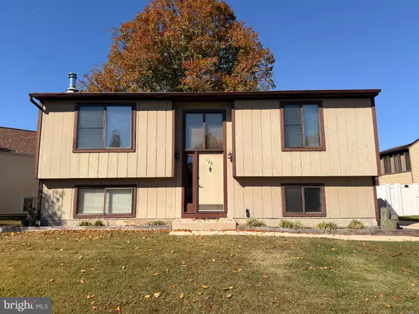 129 Holly Cir, ESSEX, MD 21221