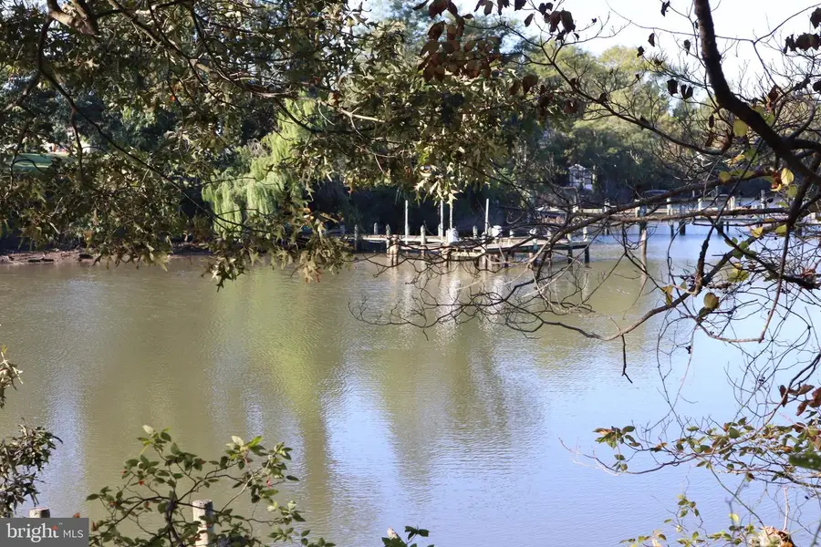 5540 Wells Cove Dr, Saint Leonard, MD 20685 - Image #2