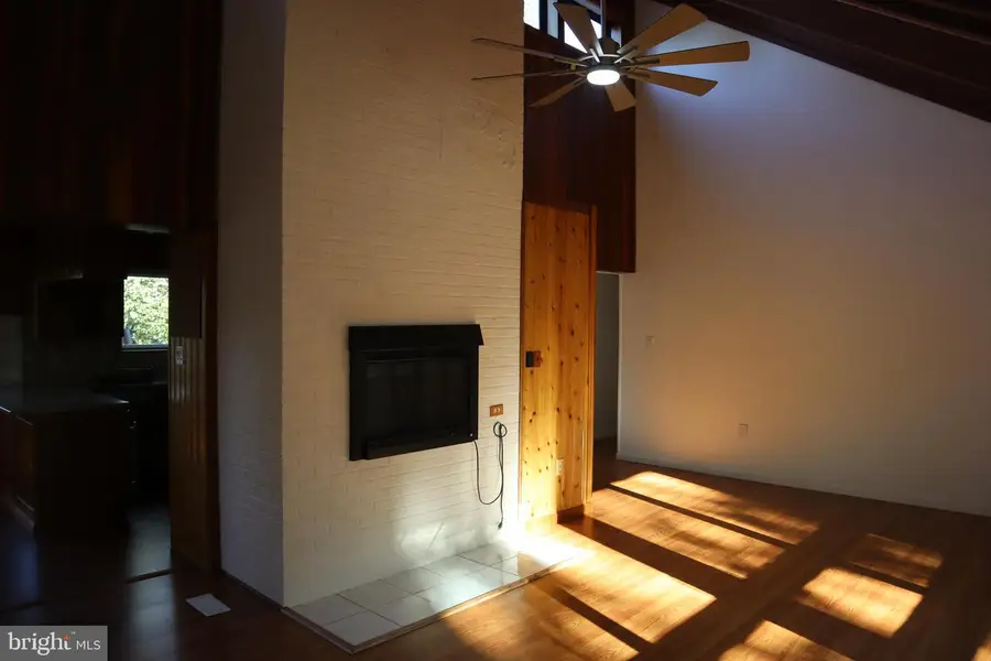 5540 Wells Cove Dr, Saint Leonard, MD 20685 - Image #3