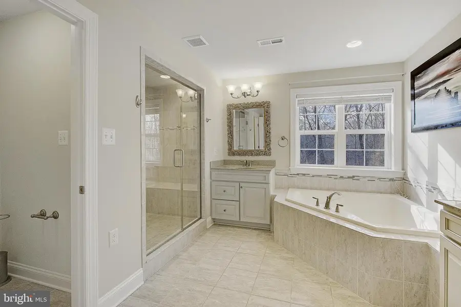 1070 Claypipe Dr, Huntingtown, MD 20639 - Image #3