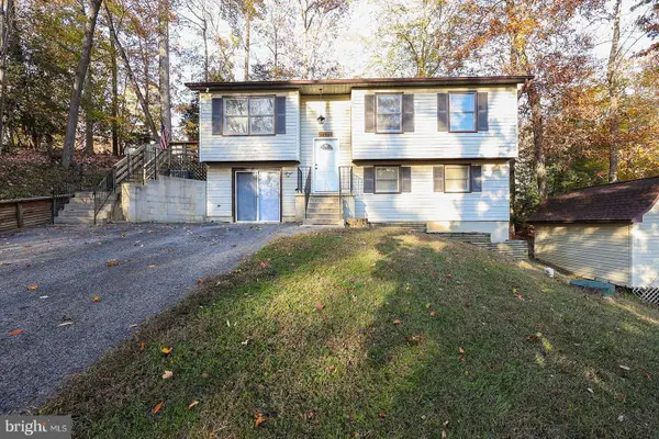 12504 Algonquin Trl, LUSBY, MD 20657