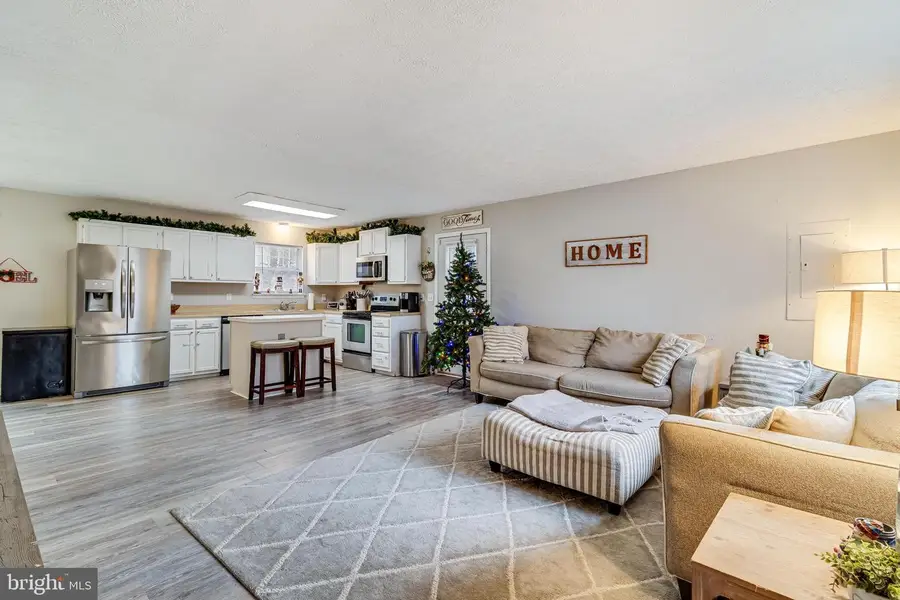 727 Bald Eagle Ln, Lusby, MD 20657 - Image #2