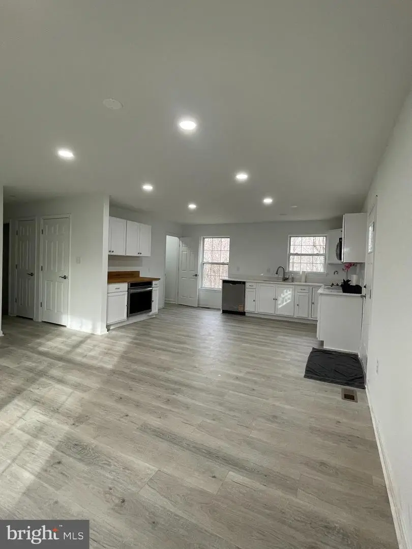 9550 N Side Dr, Owings, MD 20736 - Image #3