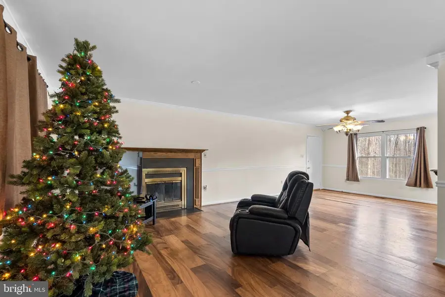 8261 Frances Ln, Owings, MD 20736 - Image #2