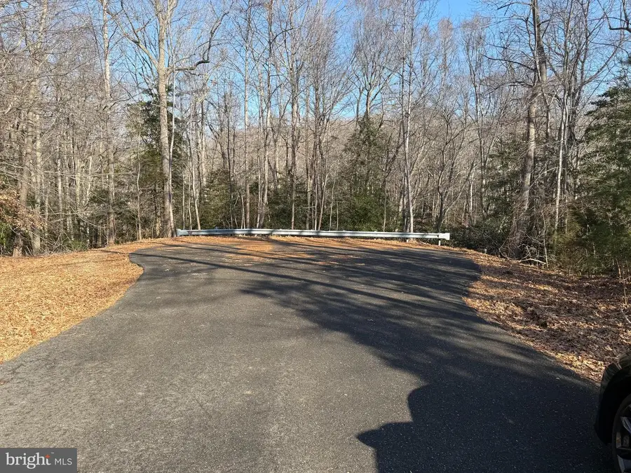 8272 Overlook Rd, Lusby, MD 20657 - Image #2