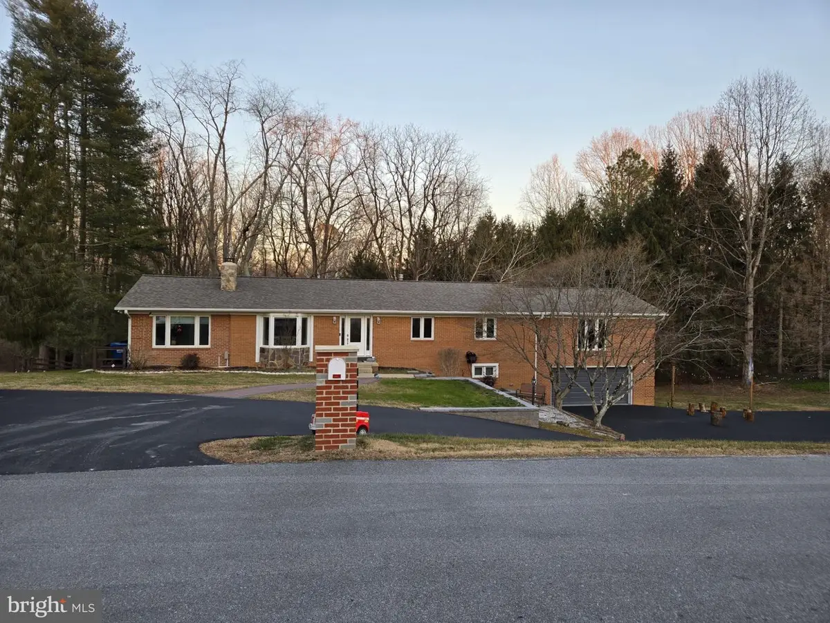 7109 Persimmon Ln, Owings, MD 20736 - Image #1