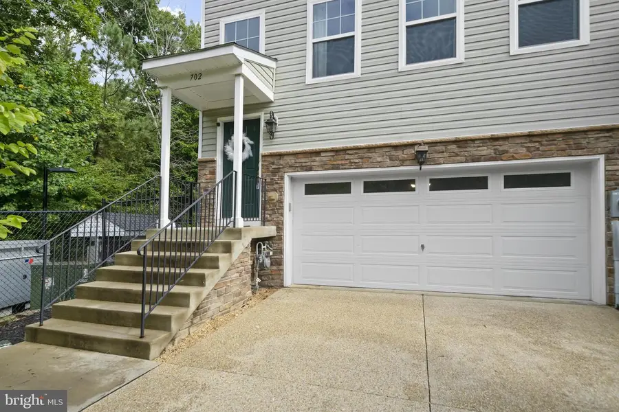 702 Pin Oak Ct, Prince Frederick, MD 20678 - #2
