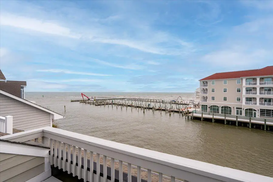 8047 Windward Key Dr, Chesapeake Beach, MD 20732 - #3