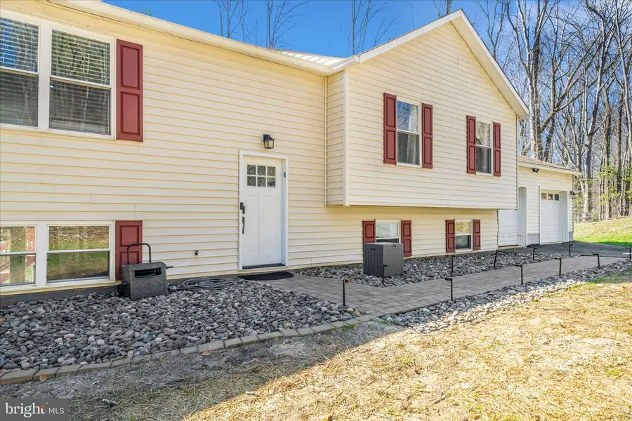 3860 Moonbeam Ave, Huntingtown, MD 20639 - #2