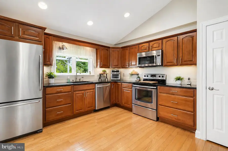 3817 Bayview Dr, Chesapeake Beach, MD 20732 - #3