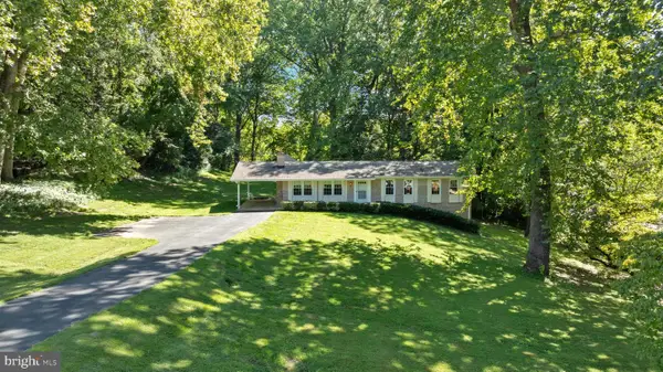 11219 Lakeview Dr, DUNKIRK, MD 20754