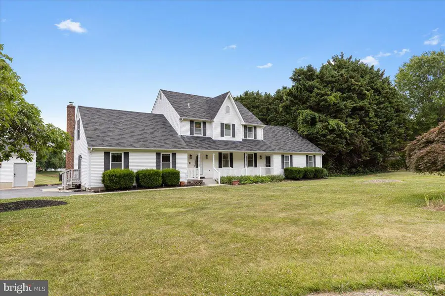 8407 Wesley Stinnett Blvd, Chesapeake Beach, MD 20732 - #2